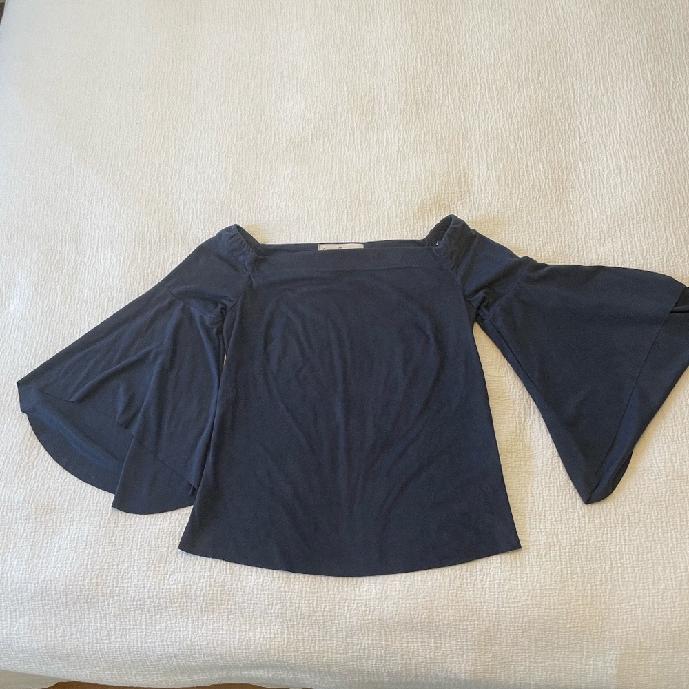 Sara Campbell off the shoulder navy ultra suede top - size small
